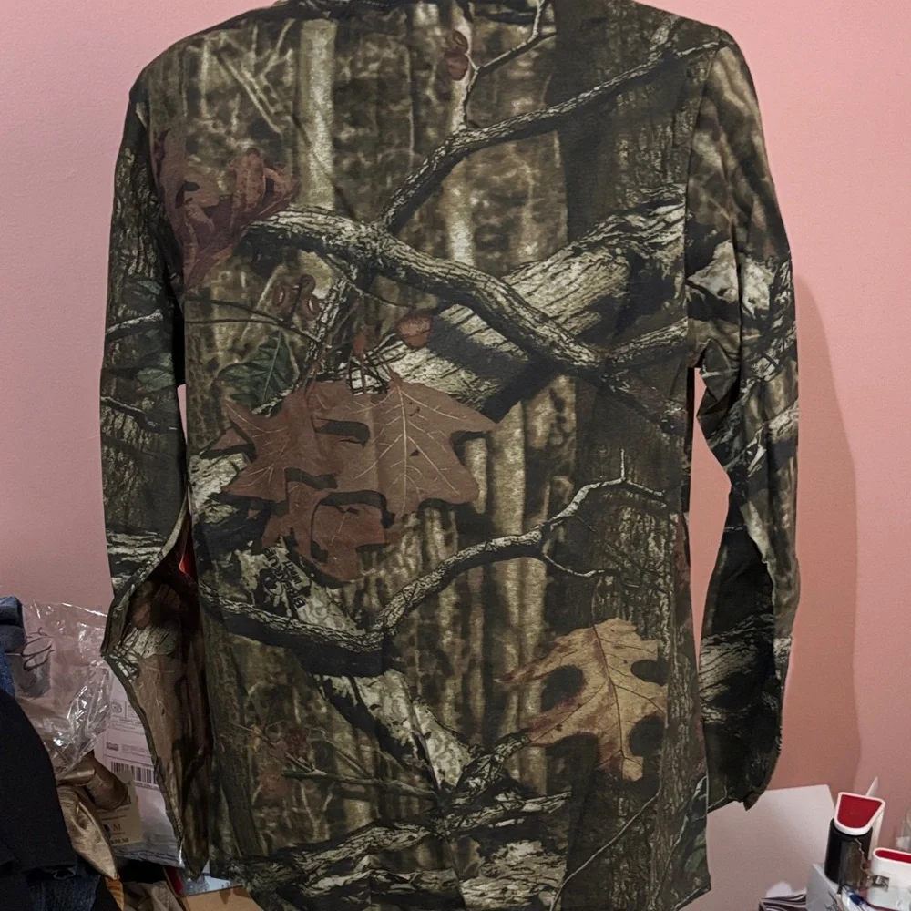 Mossy Oak Long Sleeve Camouflage Tee with Pink Logo NWTS - Picture 2 of 8